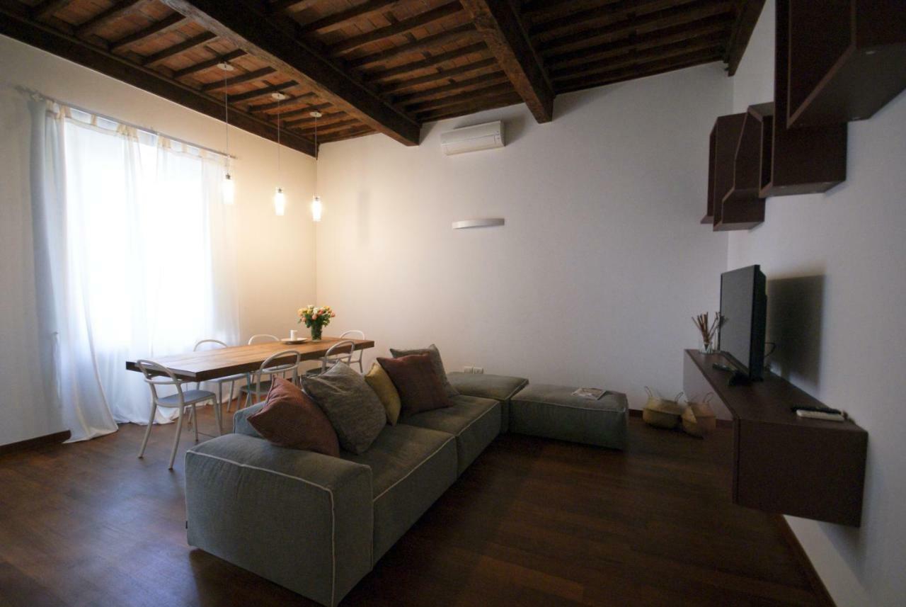 Tabacchi Luxury Apartment In Lucca Historical Center Near Toll Parking Luaran gambar