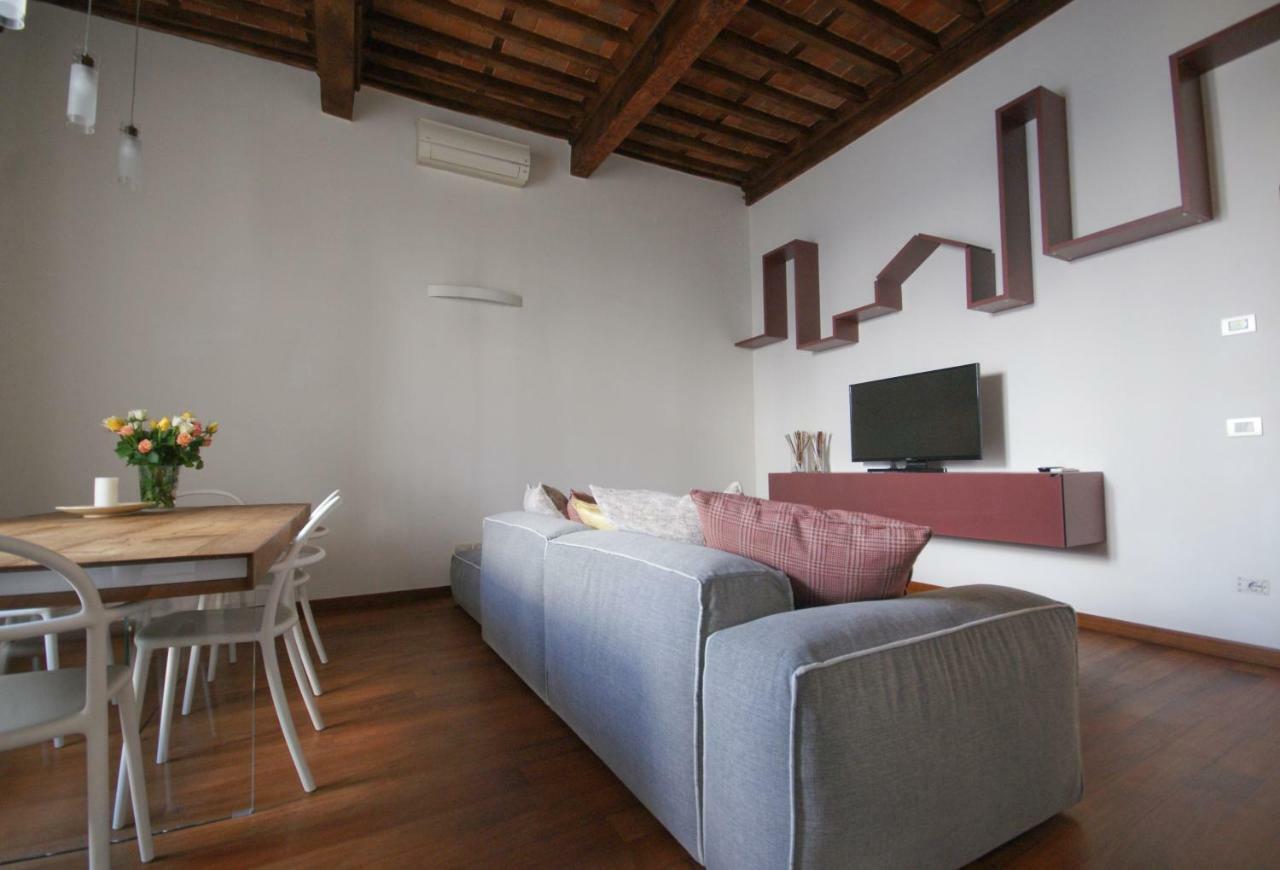 Tabacchi Luxury Apartment In Lucca Historical Center Near Toll Parking Luaran gambar