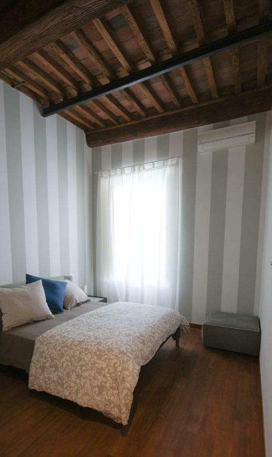 Tabacchi Luxury Apartment In Lucca Historical Center Near Toll Parking Luaran gambar